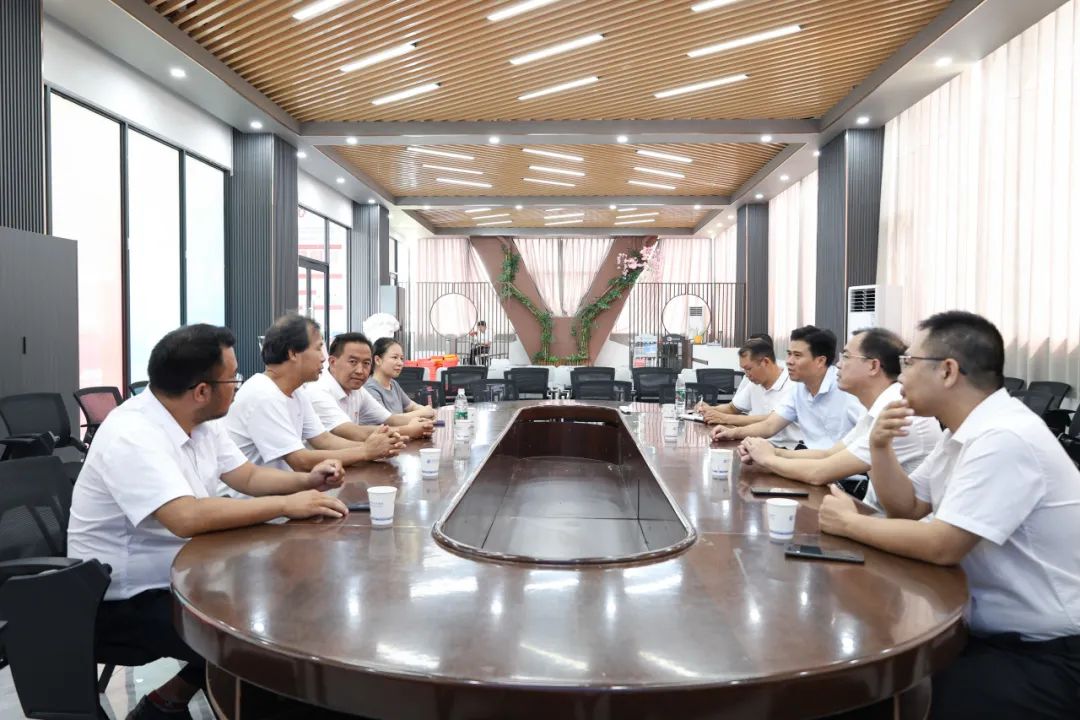 【红领浔州 铸魂育人】桂平市委领导深入华体会手机平台-华体会（中国）指导开学工作